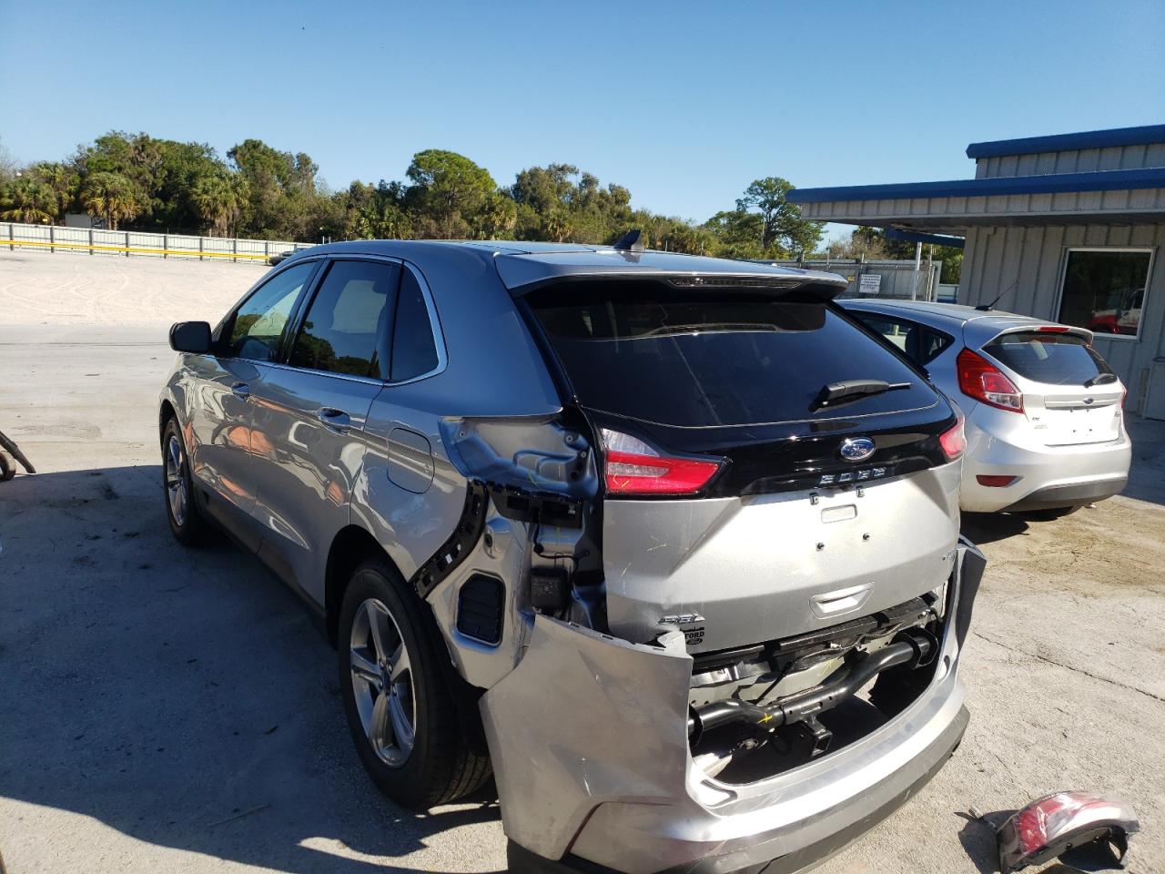 Photo 3 from auction – 2022 FORD EDGE SEL with VIN 2FMPK4J98NBA09916