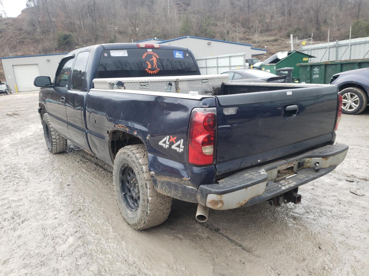 Photo 3 from auction – 2005 CHEVROLET SILVERADO with VIN 1GCEK19Z35Z356906