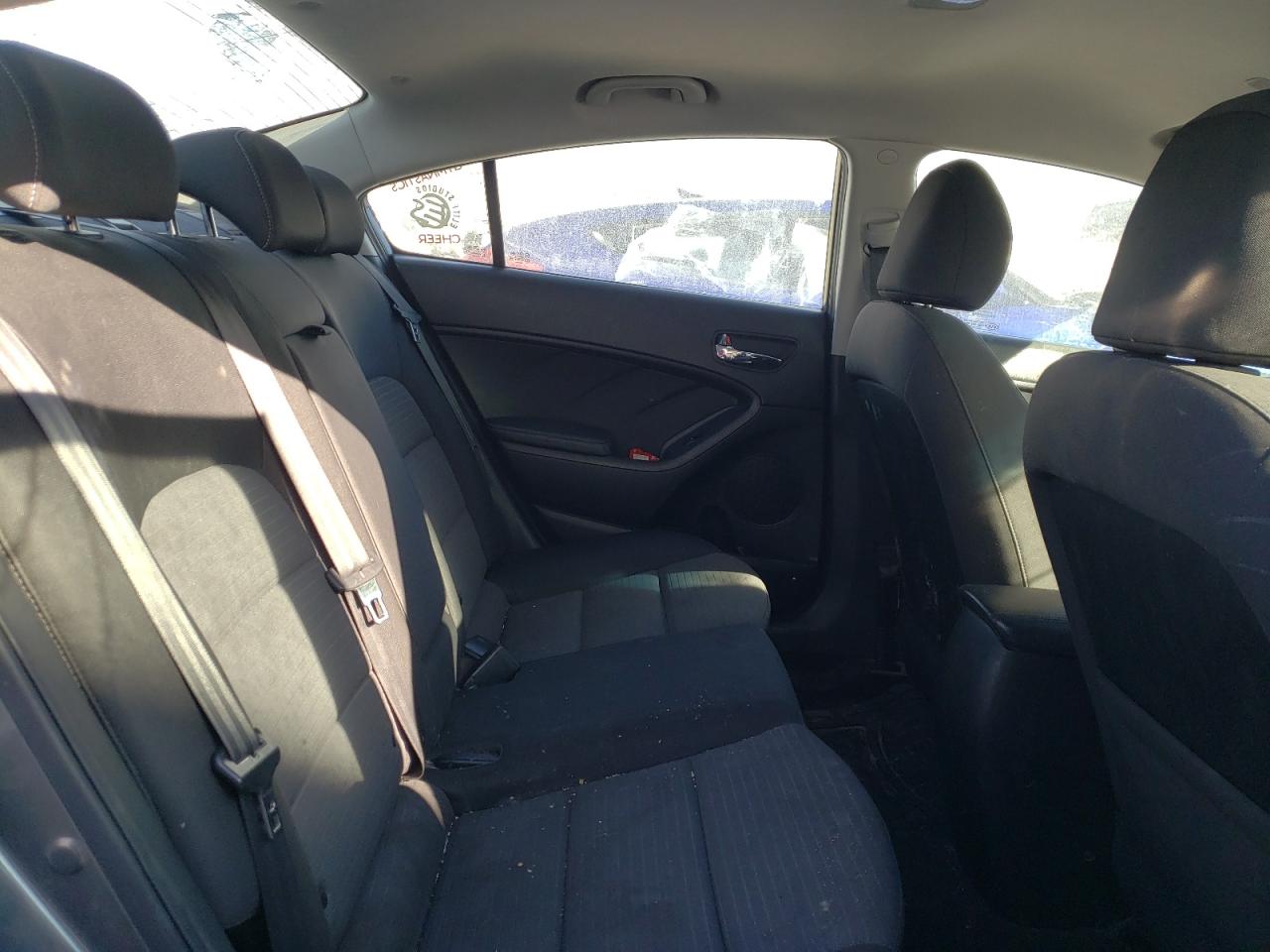 Photo 6 from auction – 2016 KIA FORTE LX with VIN KNAFX4A60G5508849