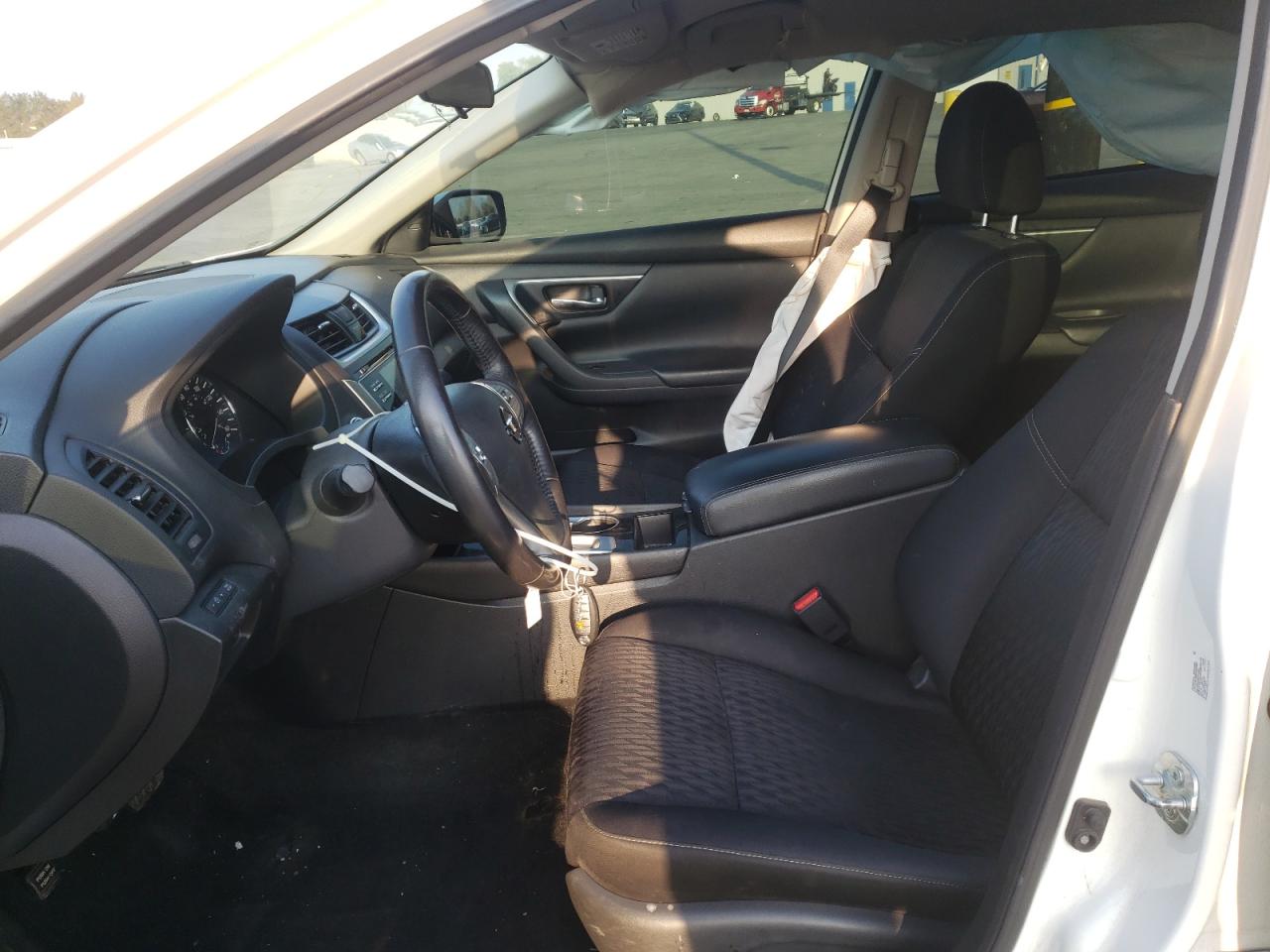 Photo 5 from auction – 2018 NISSAN ALTIMA 2.5 with VIN 1N4AL3AP4JC214407