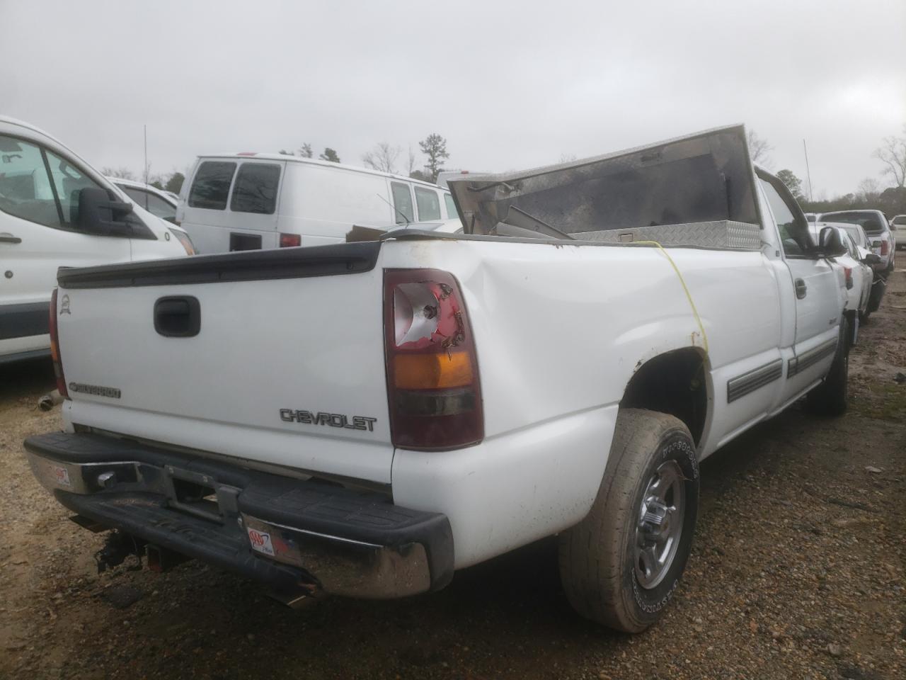 Photo 4 from auction – 2000 CHEVROLET SILVERADO with VIN 1GCEC14TXYE135041