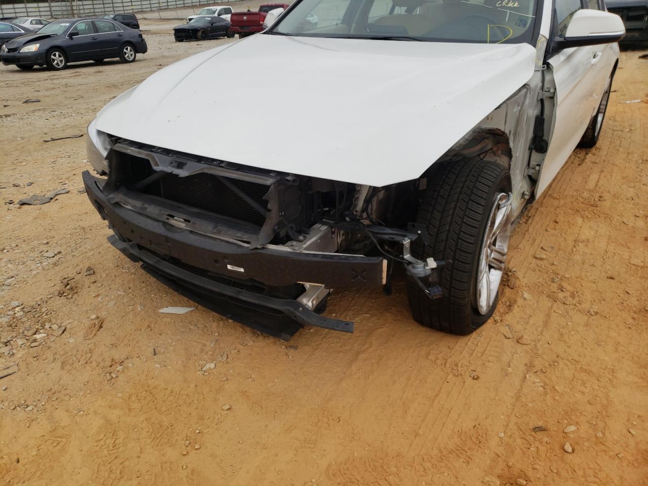 Photo 9 from auction – 2014 BMW 320 I with VIN WBA3B1G57ENT00267