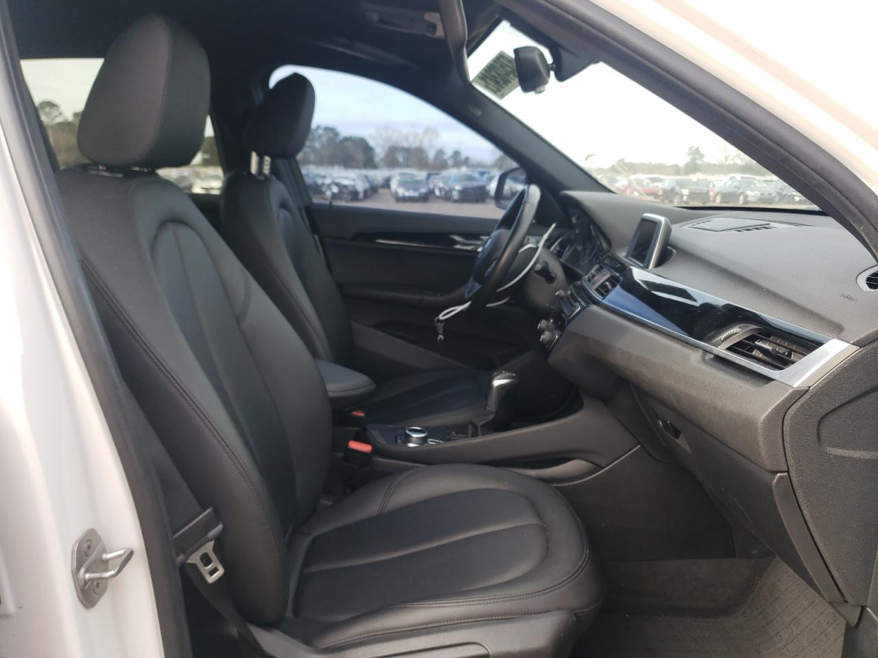 Photo 5 from auction – 2017 BMW X1 XDRIVE2 with VIN WBXHT3C33H5F78311