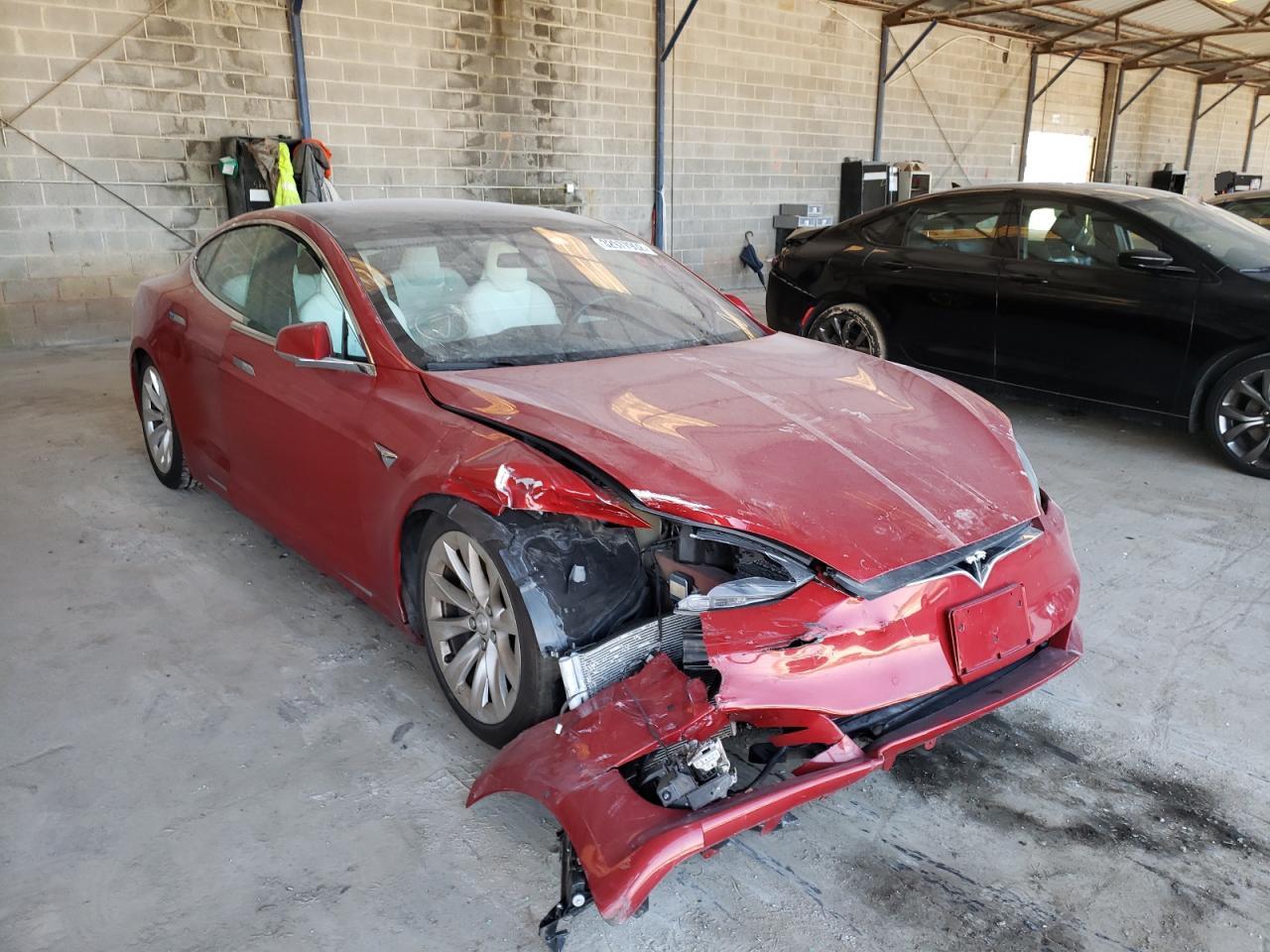 TESLA MODEL S 2018 with VIN 5YJSA1E25JF273816 - Photo from auction