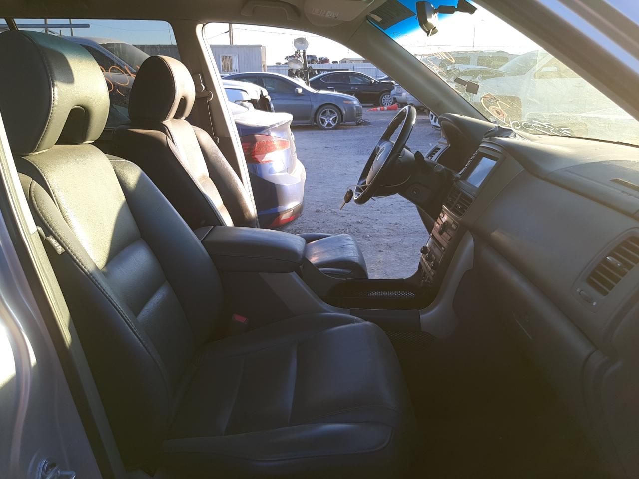 Photo 5 from auction – 2006 HONDA PILOT EX with VIN 5FNYF28726B018430