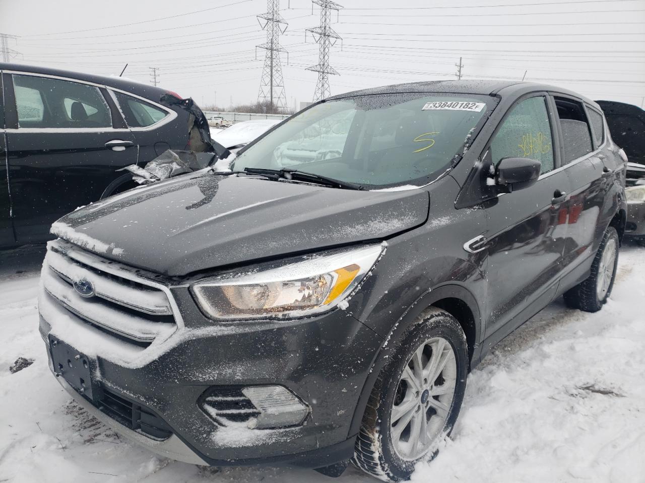 Photo 2 from auction – 2017 FORD ESCAPE SE with VIN 1FMCU9GD8HUA53611