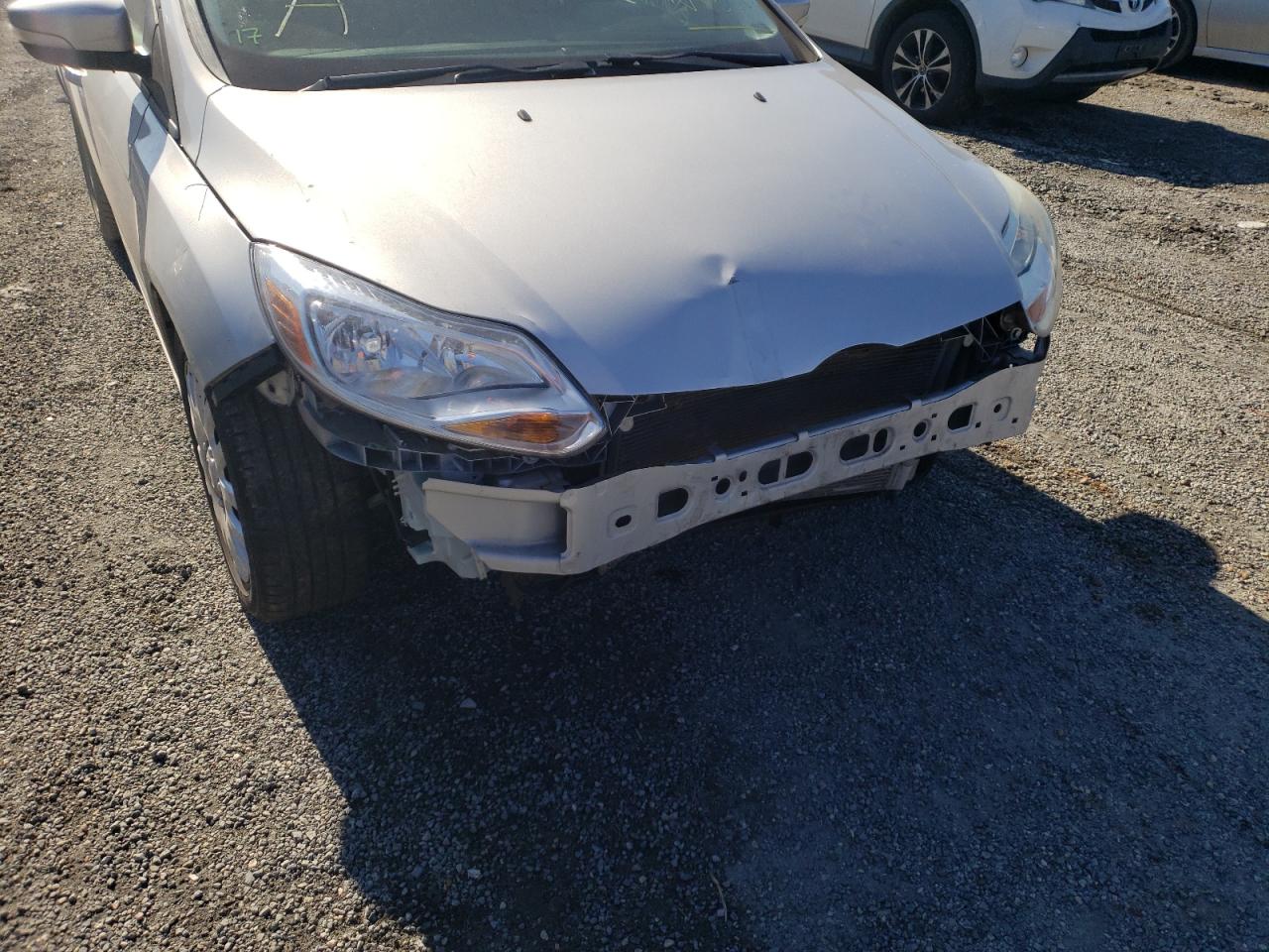 Photo 9 from auction – 2014 FORD FOCUS SE with VIN 1FADP3F24EL403661