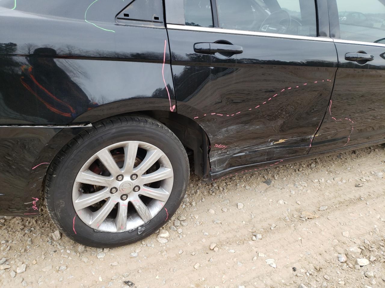 Photo 9 from auction – 2013 CHRYSLER 200 TOURIN with VIN 1C3CCBBB5DN600721