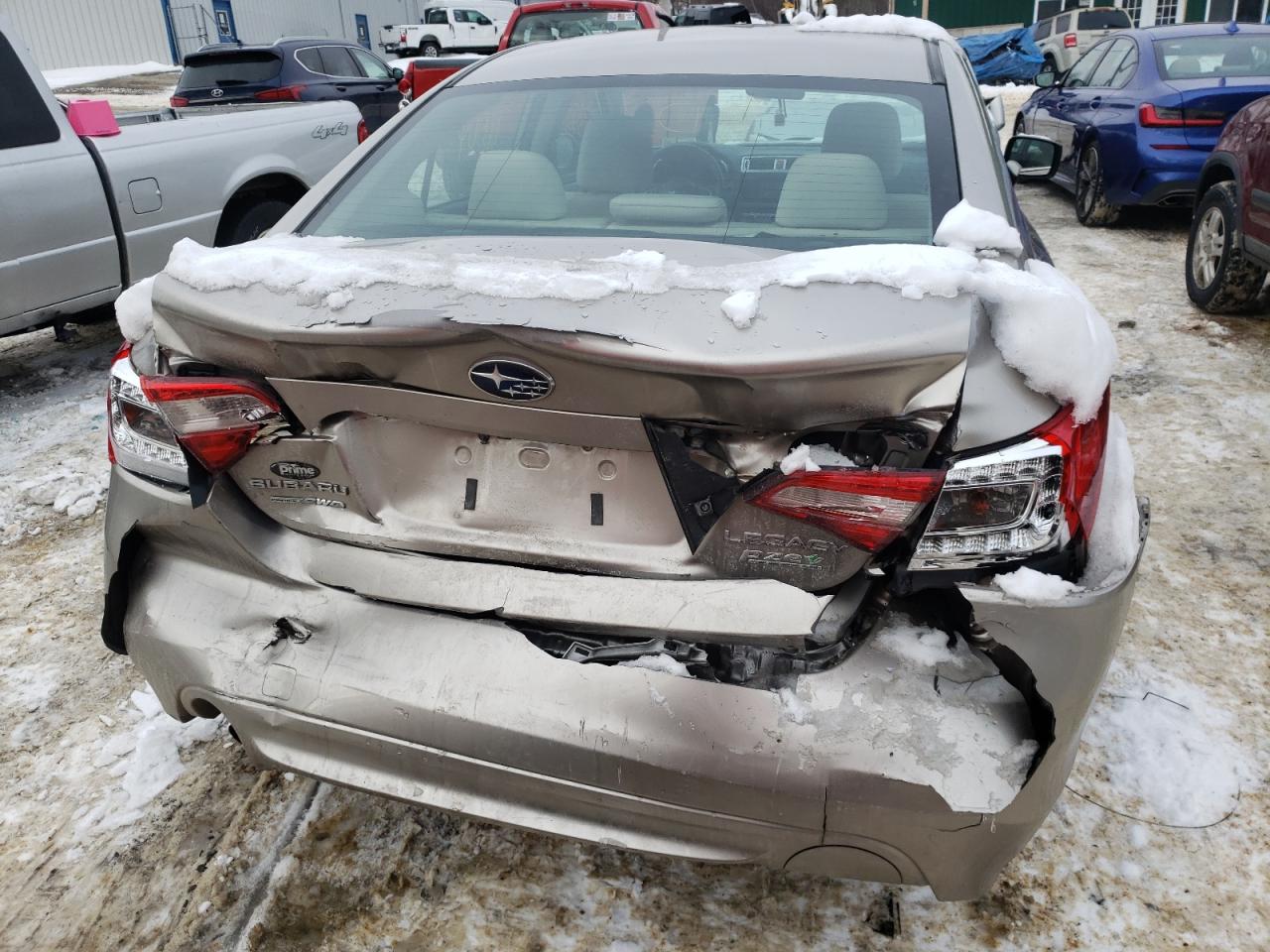 Photo 9 from auction – 2015 SUBARU LEGACY 2.5 with VIN 4S3BNAA66F3024975
