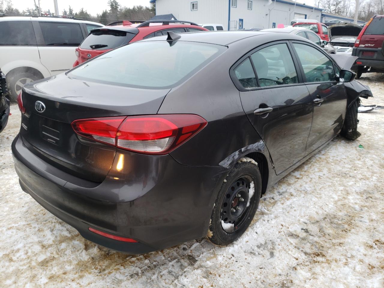 Photo 4 from auction – 2018 KIA FORTE LX with VIN 3KPFK4A74JE194404