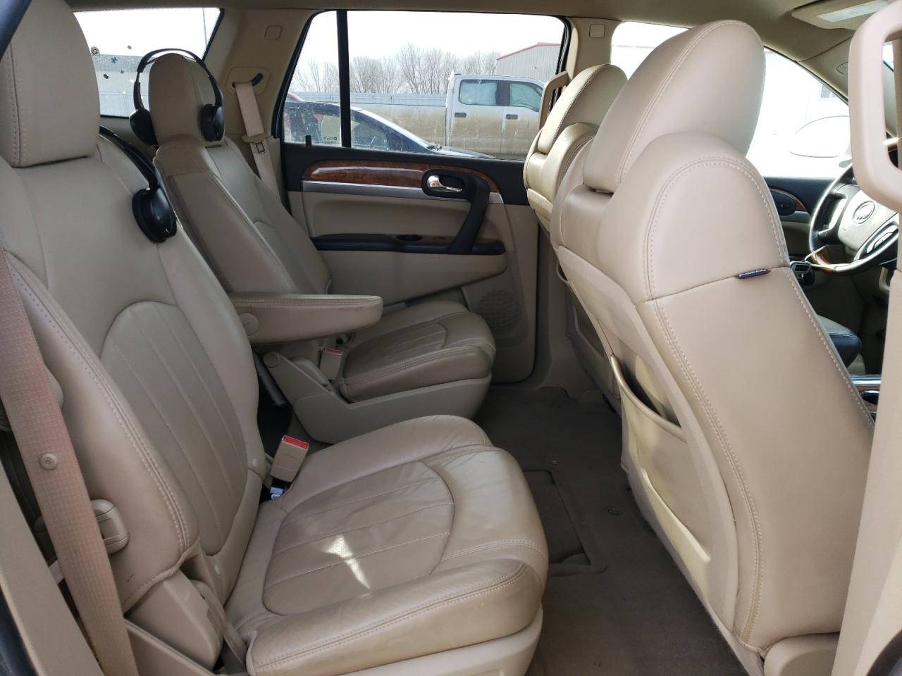 Photo 6 from auction – 2011 BUICK ENCLAVE CX with VIN 5GAKVBED6BJ320066
