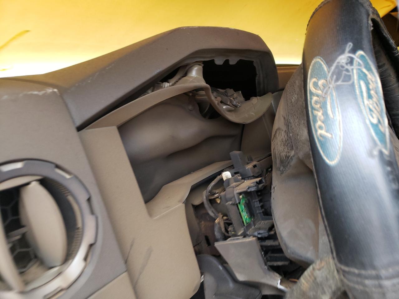 Zdjęcie 8 z aukcji – 2011 FORD F250 SUPER z VIN 1FT7X2B67BEA25555