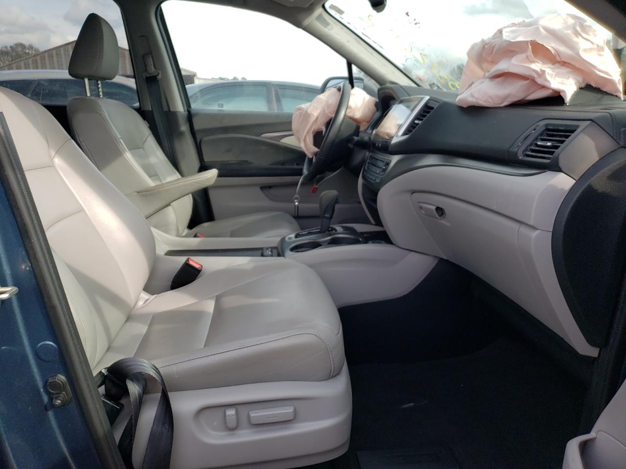 Photo 5 from auction – 2017 HONDA PILOT EXL with VIN 5FNYF5H51HB008605