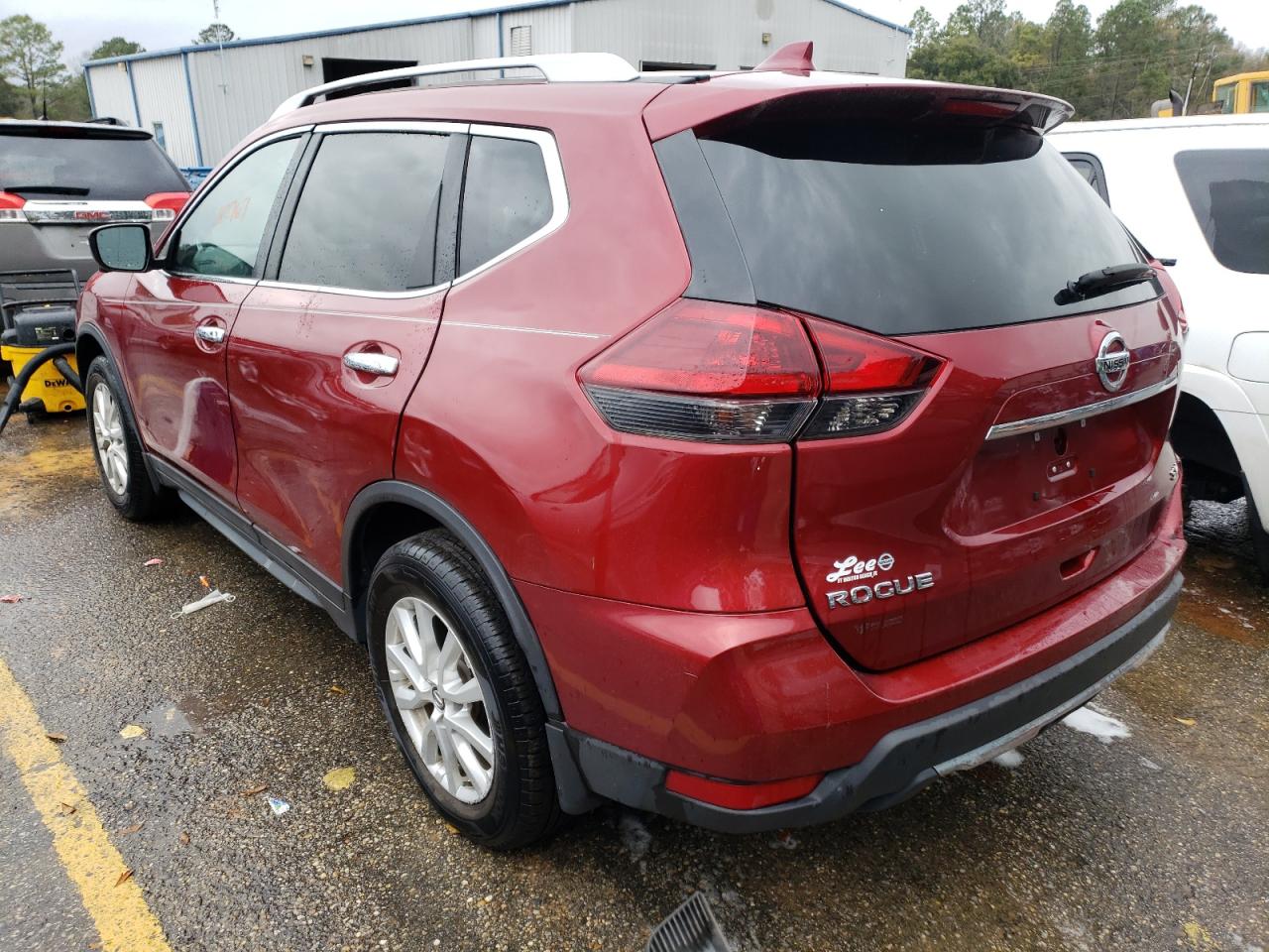 Photo 3 from auction – 2018 NISSAN ROGUE S with VIN 5N1AT2MT2JC789405
