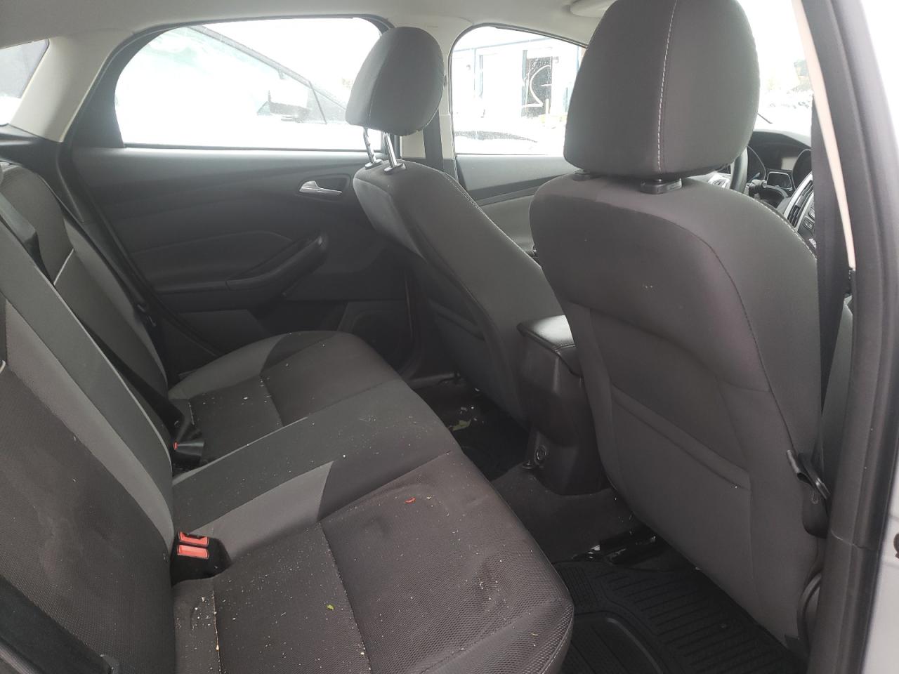 Photo 6 from auction – 2014 FORD FOCUS SE with VIN 1FADP3K2XEL415612
