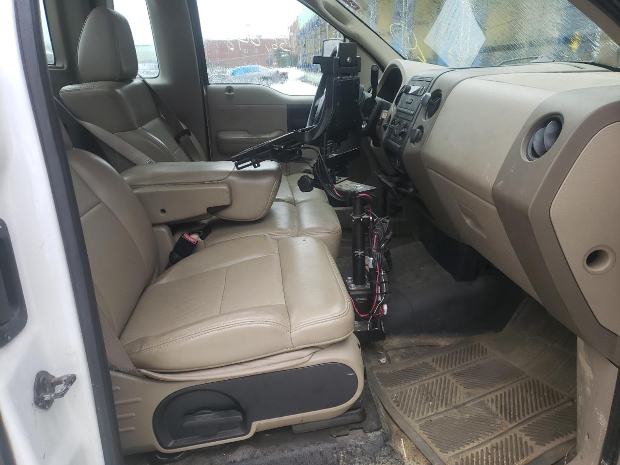 Photo 5 from auction – 2007 FORD F150 with VIN 1FTRF12W57KD54091