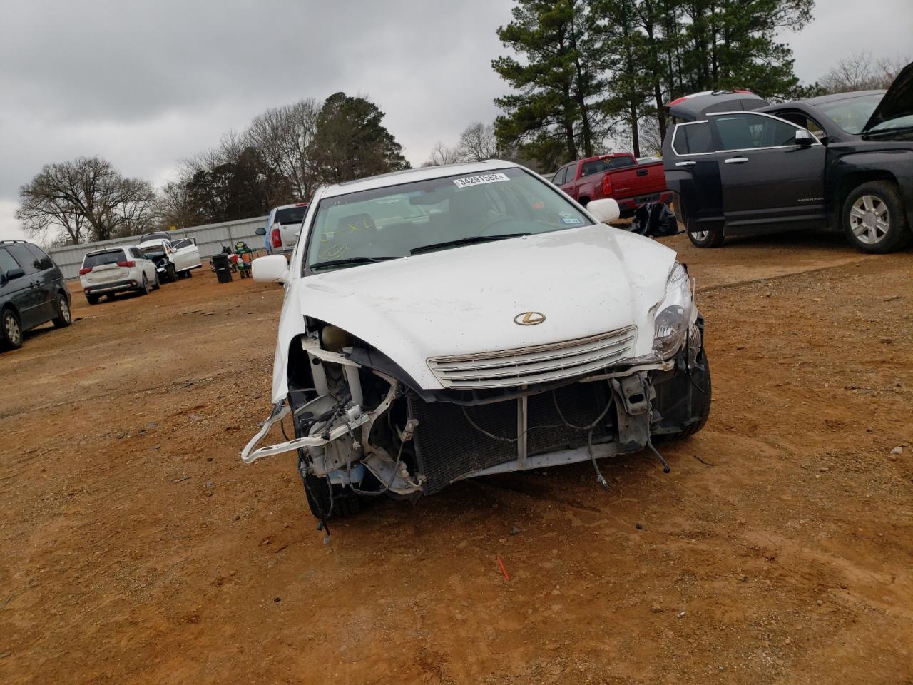 Photo 9 from auction – 2002 LEXUS ES 300 with VIN JTHBF30G920029939