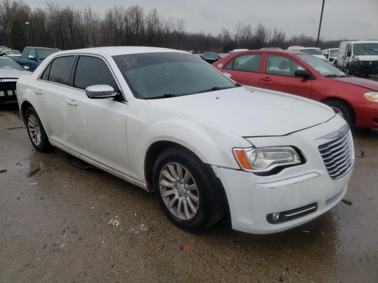 CHRYSLER 300 2013 with VIN 2C3CCAAG5DH533134 - Photo from auction