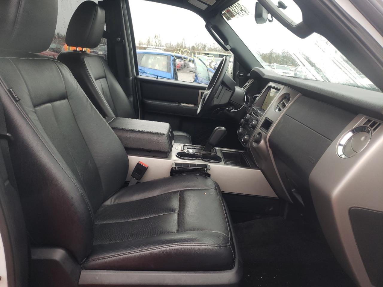 Photo 5 from auction – 2017 FORD EXPEDITION with VIN 1FMJK1JT2HEA66637