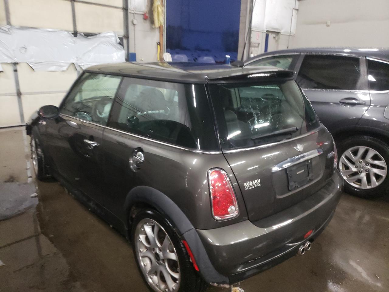 Photo 3 from auction – 2006 MINI COOPER S with VIN WMWRE33536TJ39304