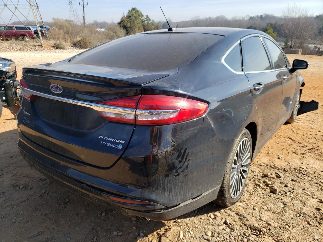 Photo 4 from auction – 2017 FORD FUSION TIT with VIN 3FA6P0RU2HR267220