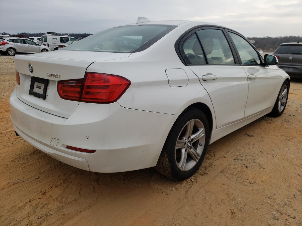 Photo 4 from auction – 2014 BMW 320 I with VIN WBA3B1G57ENT00267