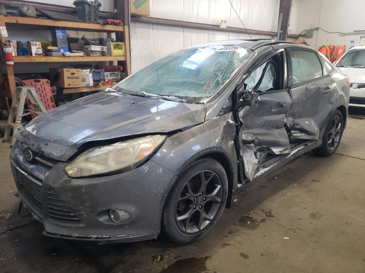 Photo 2 from auction – 2013 FORD FOCUS SE with VIN 1FADP3F24DL377433