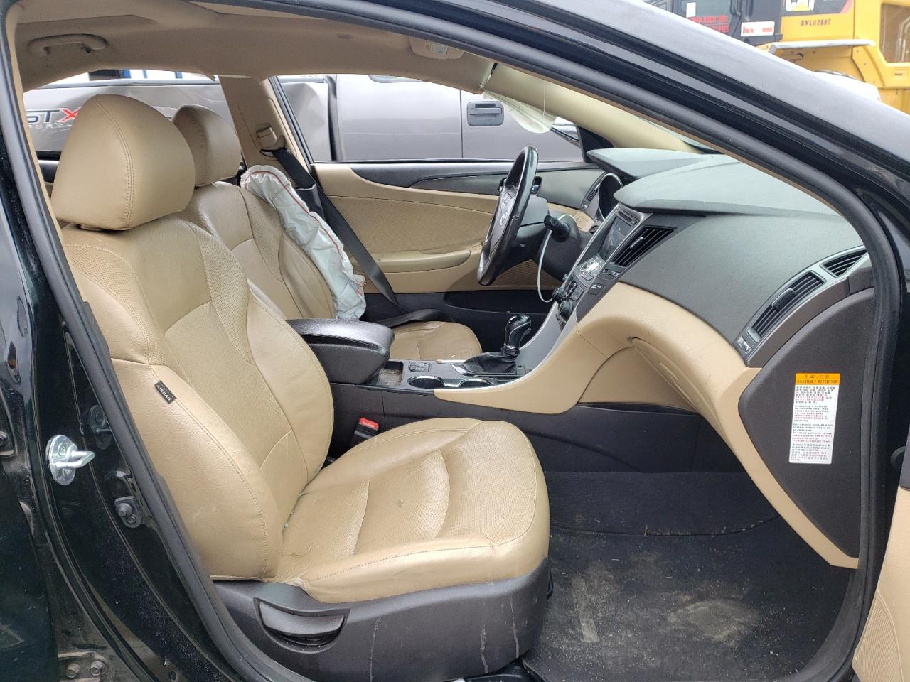 Photo 5 from auction – 2014 GLOBAL ENVIRONMENTAL PROD HYBRID with VIN KMHEC4A43EA105909