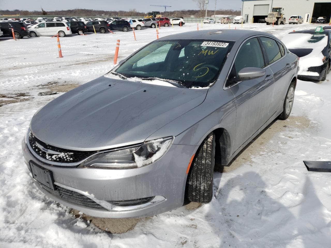 Photo 2 from auction – 2015 CHRYSLER 200 LIMITE with VIN 1C3CCCAB5FN584577