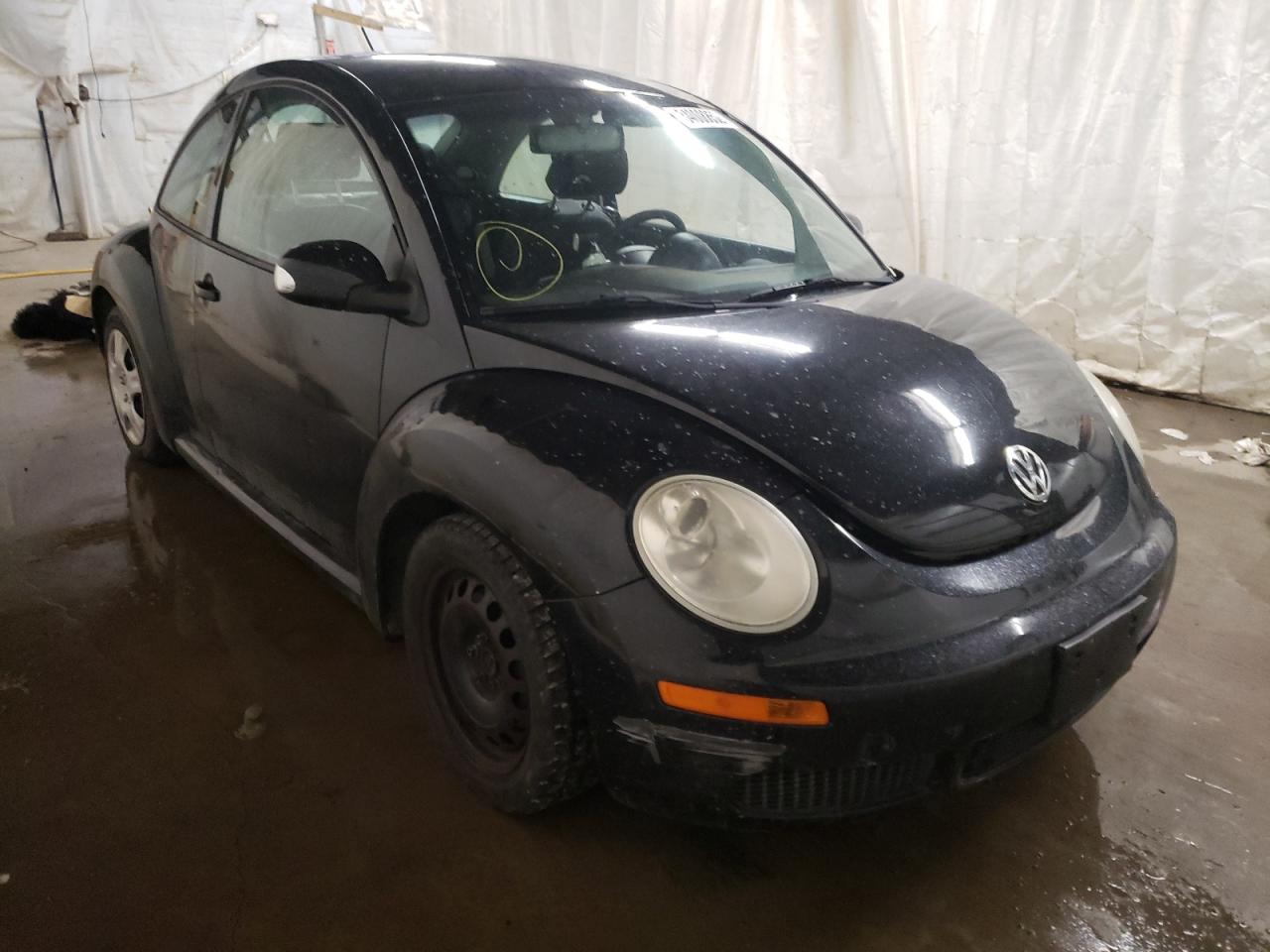 VOLKSWAGEN NEW BEETLE 2010 with VIN 3VWPW3AG2AM021471 - Photo from auction