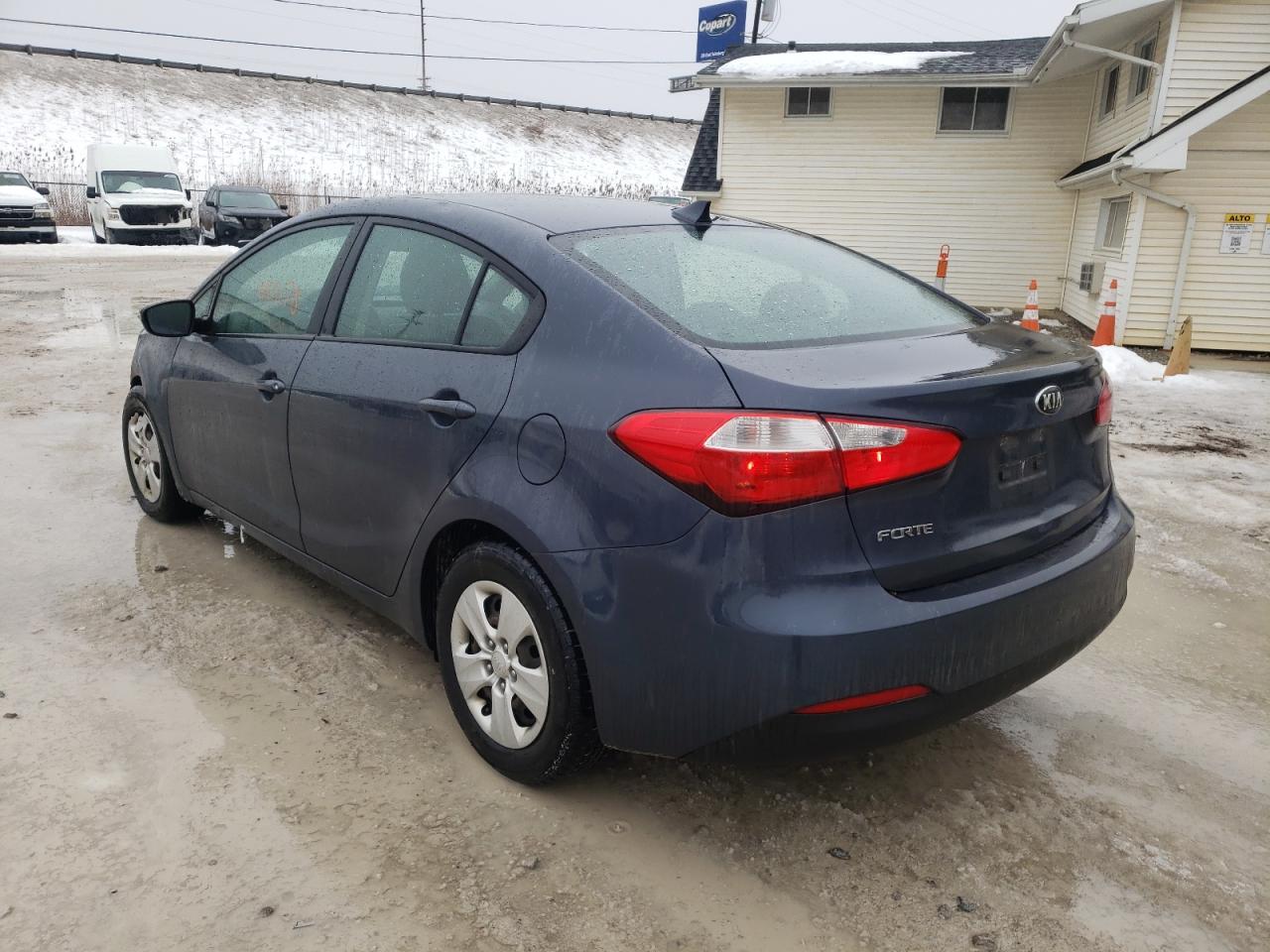 Photo 3 from auction – 2015 KIA FORTE LX with VIN KNAFX4A67F5365333