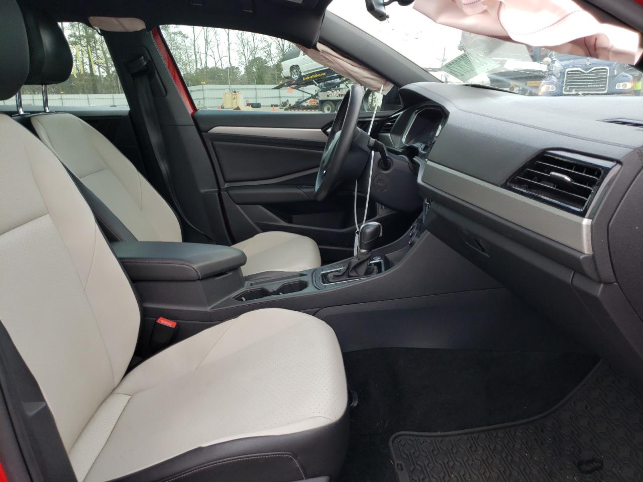 Photo 5 from auction – 2019 VOLKSWAGEN JETTA S with VIN 3VWC57BU6KM052012