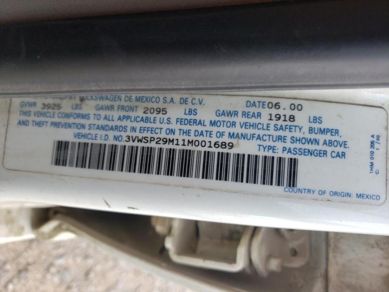 Photo 10 from auction – 2001 VOLKSWAGEN JETTA GLS with VIN 3VWSP29M11M001689