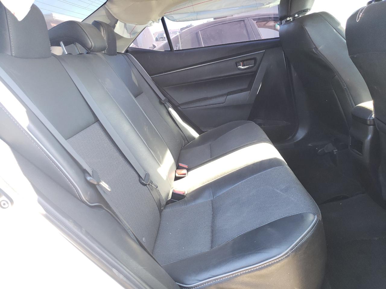 Photo 6 from auction – 2014 TOYOTA COROLLA L with VIN 5YFBURHE2EP141912