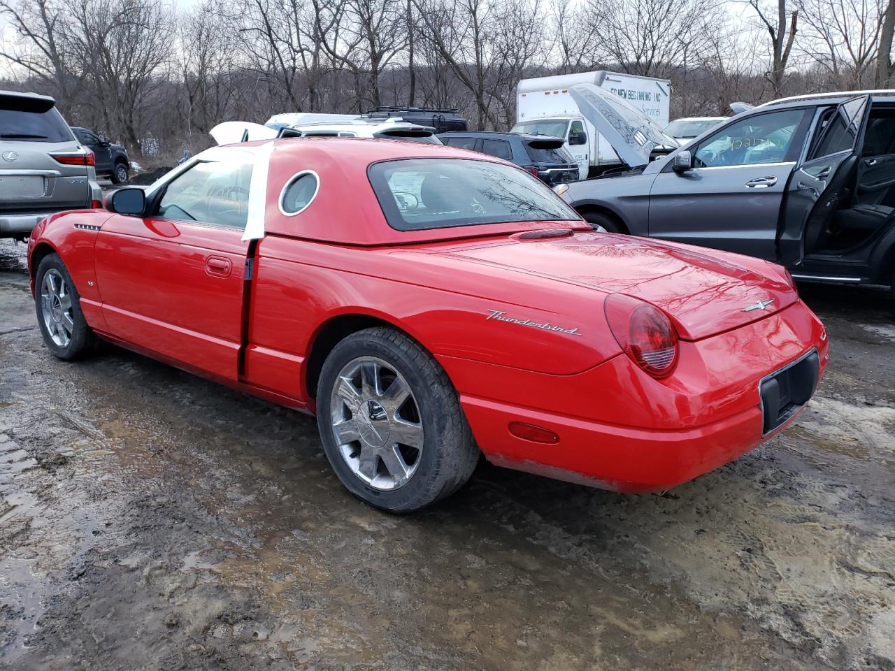Photo 3 from auction – 2003 FORD THUNDERBIR with VIN 1FAHP60A03Y104154
