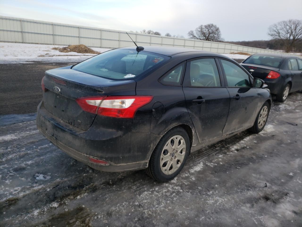 Photo 4 from auction – 2012 FORD FOCUS SE with VIN 1FAHP3F27CL261644
