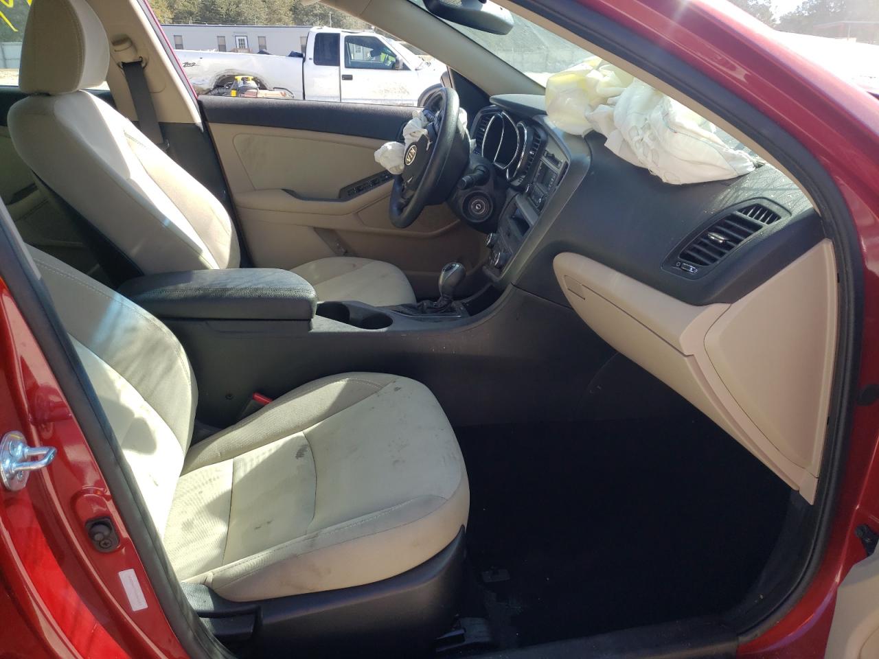 Photo 5 from auction – 2012 KIA OPTIMA LX with VIN 5XXGM4A77CG060141