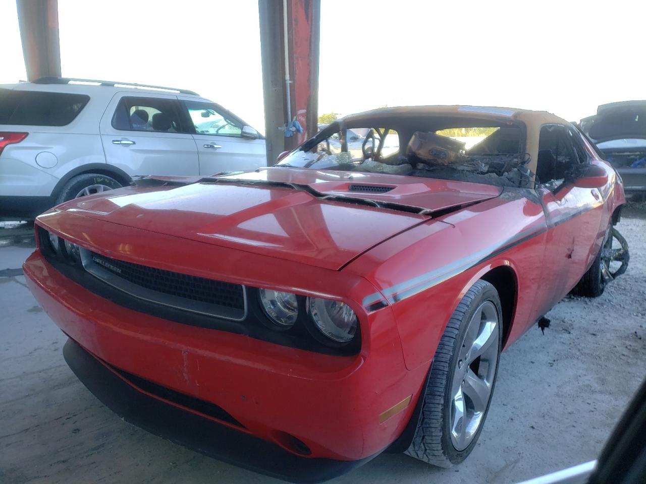 Photo 2 from auction – 2014 DODGE CHALLENGER with VIN 2C3CDYAG2EH195859