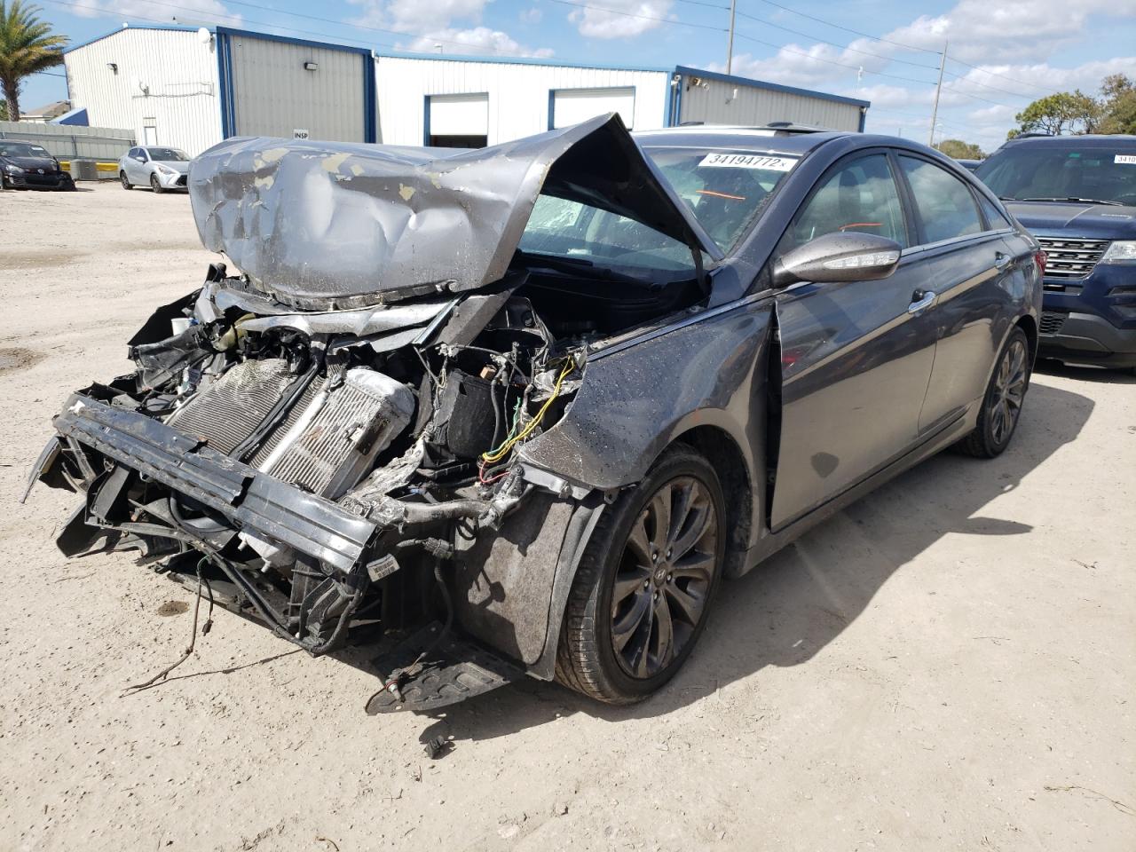 Photo 2 from auction – 2011 HYUNDAI SONATA SE with VIN 5NPEC4ABXBH262926