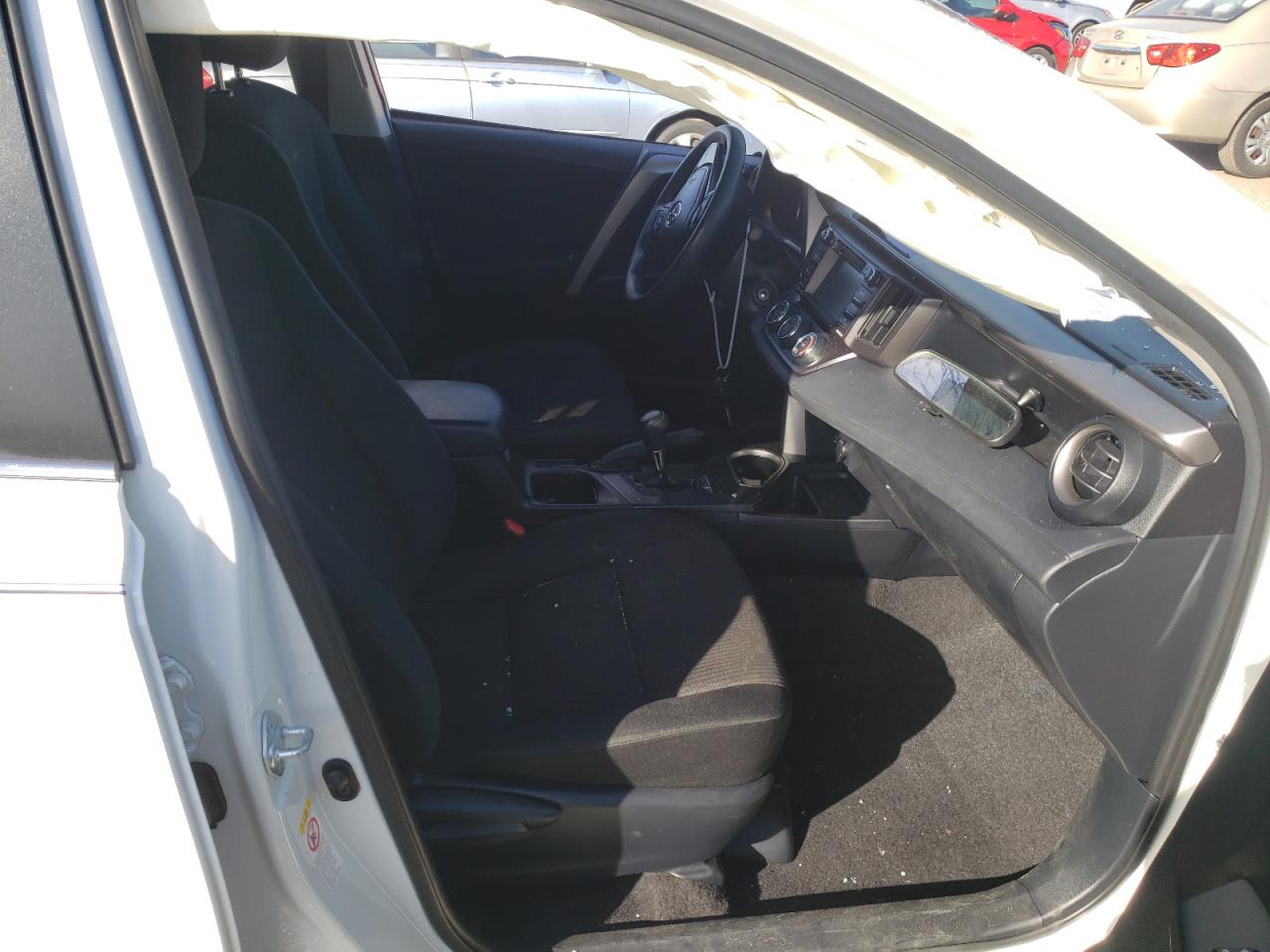 Photo 5 from auction – 2018 TOYOTA RAV4 LE with VIN JTMZFREV5JJ155315