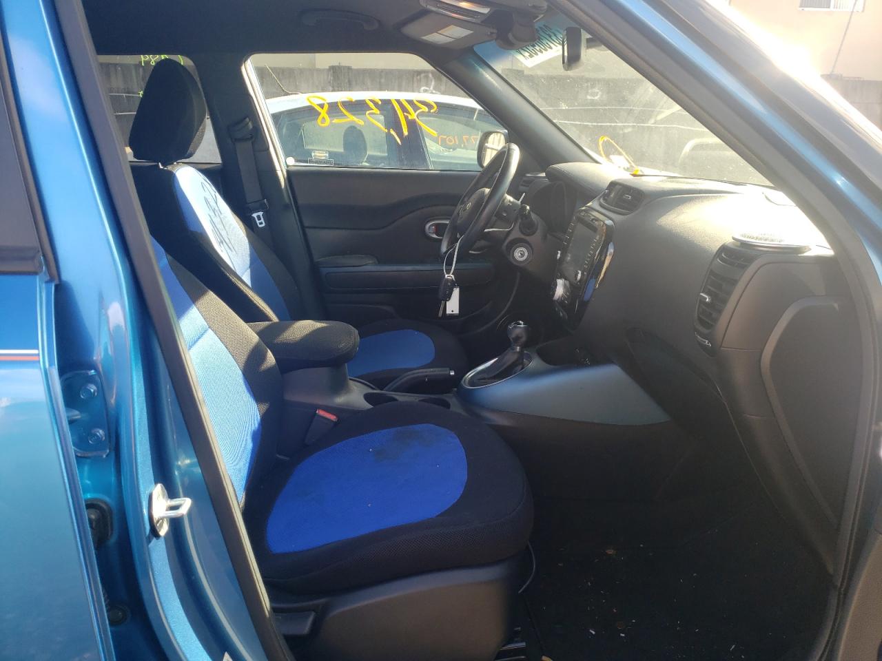 Photo 5 from auction – 2015 KIA SOUL + with VIN KNDJP3A53F7148428