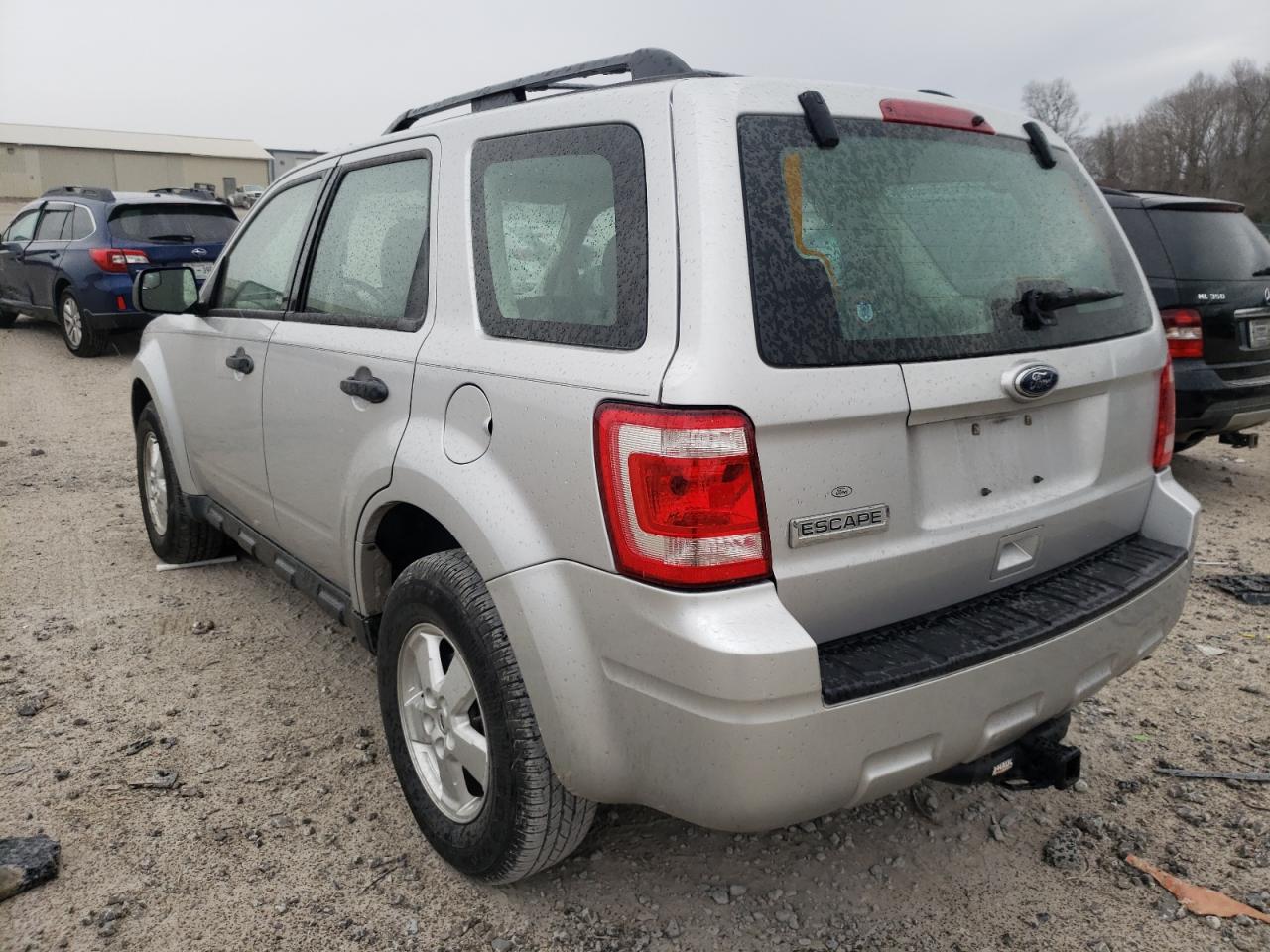Photo 3 from auction – 2010 FORD ESCAPE XLS with VIN 1FMCU0C72AKD42464
