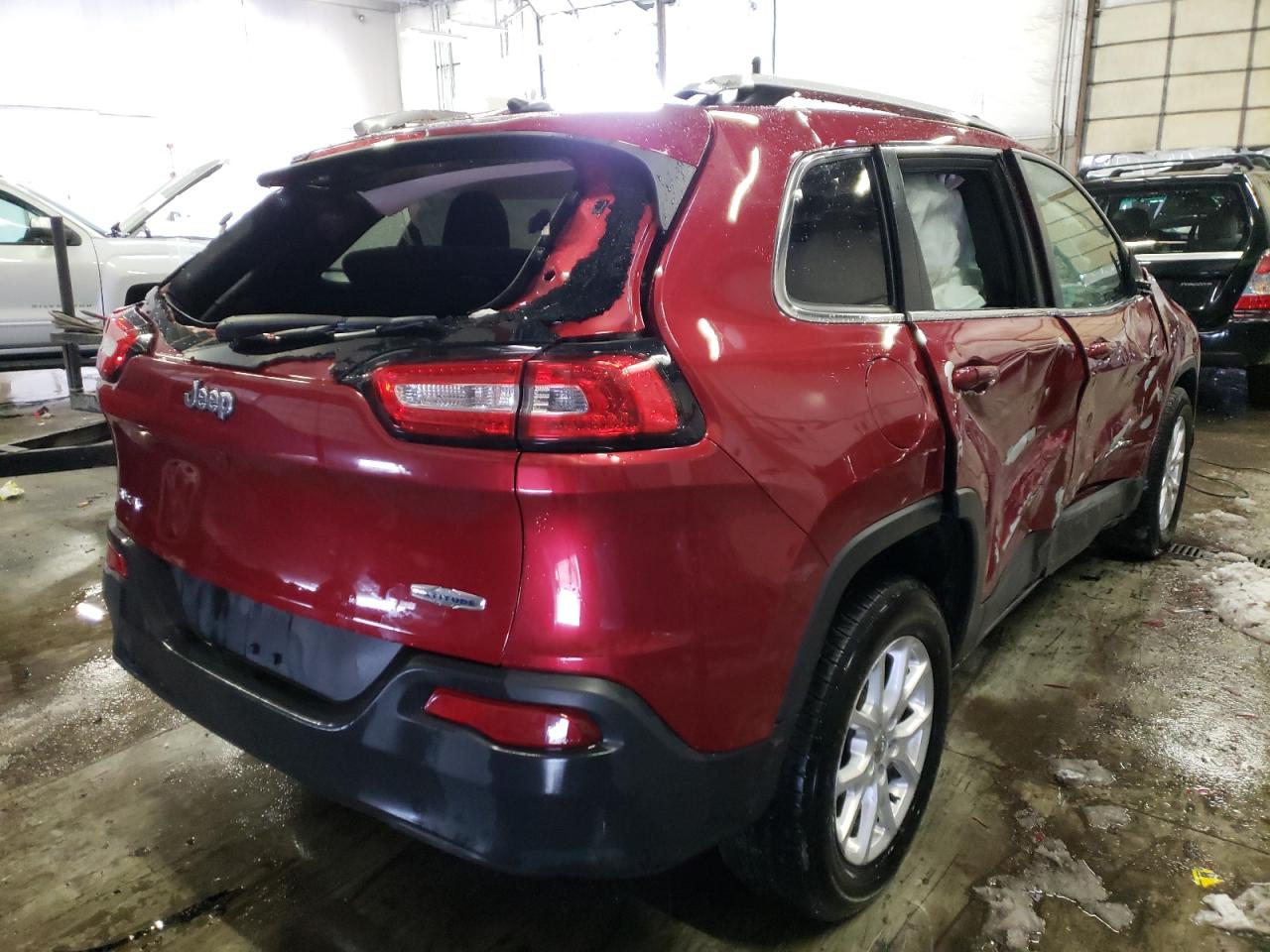 Photo 4 from auction – 2017 JEEP CHEROKEE L with VIN 1C4PJMCB8HD217817