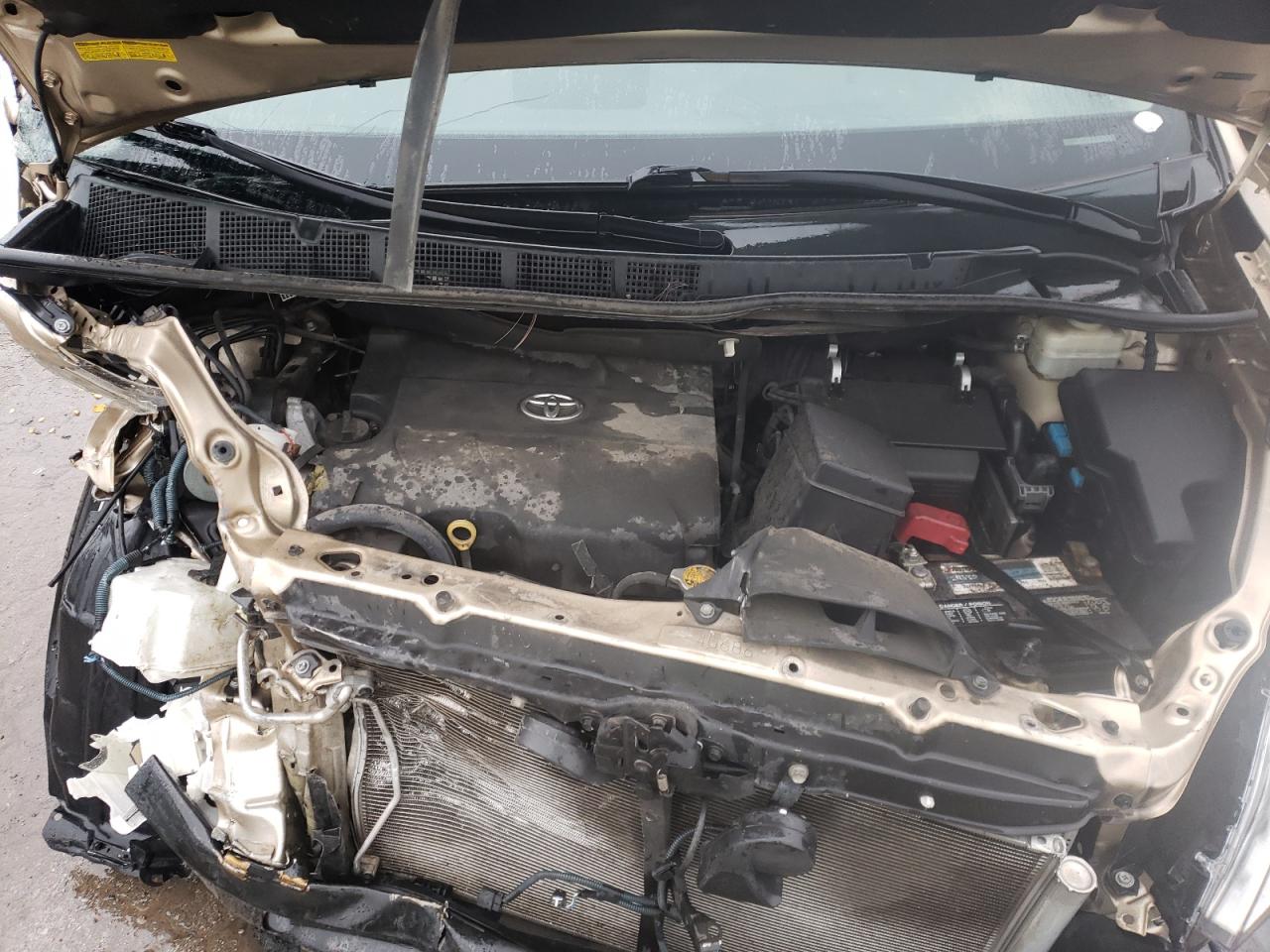 Photo 7 from auction – 2013 TOYOTA SIENNA LE with VIN 5TDKK3DC5DS405248