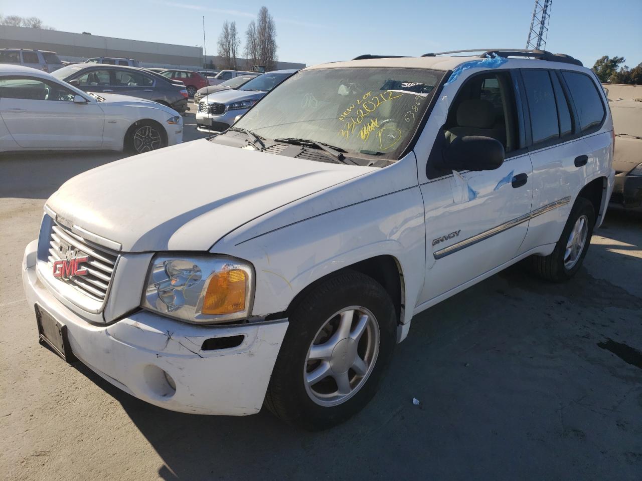 Photo 2 from auction – 2006 GMC ENVOY with VIN 1GKDT13S062111872