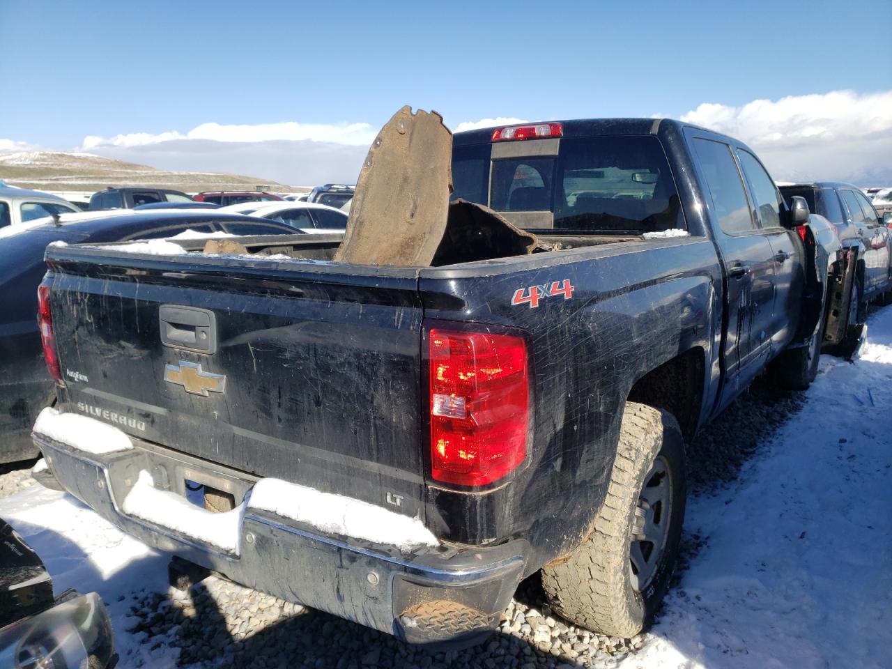 Photo 4 from auction – 2015 CHEVROLET SILVERADO with VIN 3GCUKREC9FG262218
