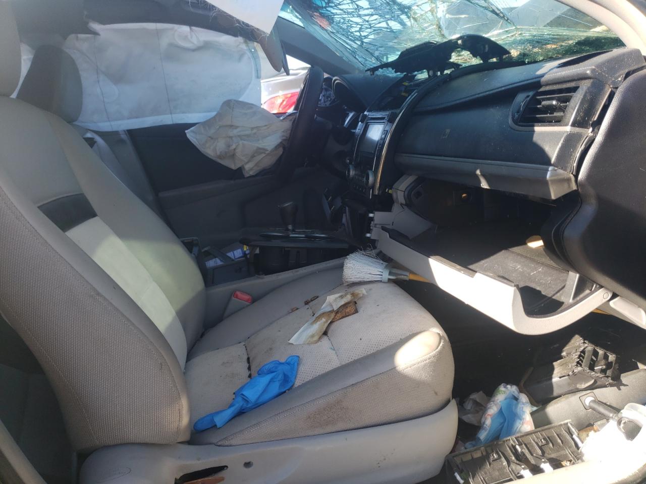 Photo 5 from auction – 2014 TOYOTA CAMRY L with VIN 4T1BF1FK4EU421608