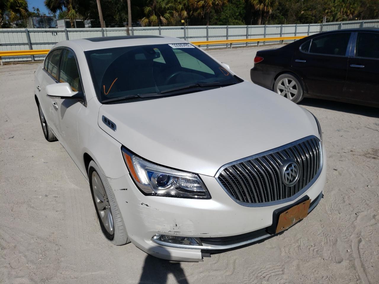 BUICK LACROSSE 2015 with VIN 1G4GB5GR5FF184332 - Photo from auction