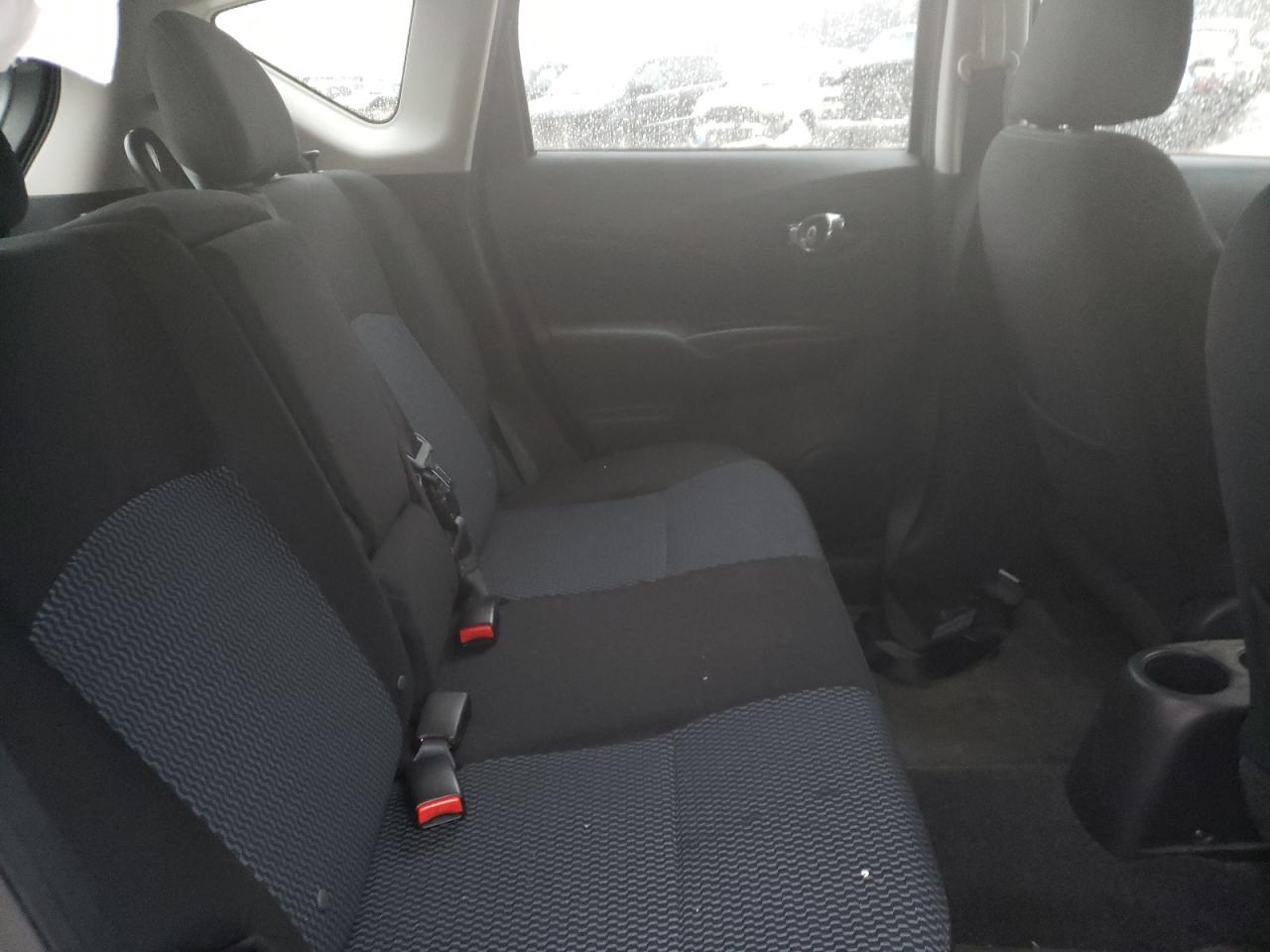 Photo 6 from auction – 2015 NISSAN VERSA NOTE with VIN 3N1CE2CP6FL392953
