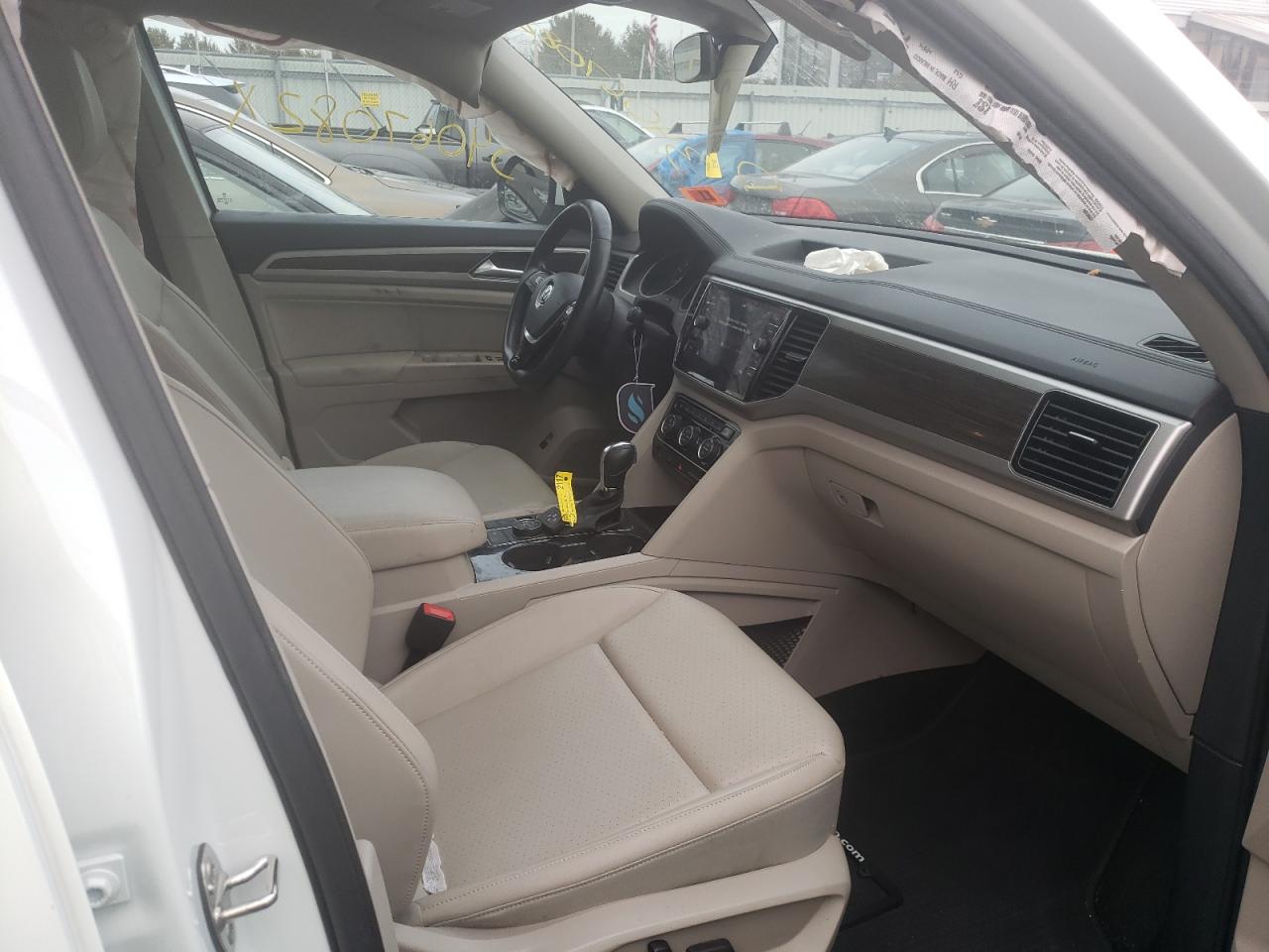 Photo 5 from auction – 2018 VOLKSWAGEN ATLAS SEL with VIN 1V2MR2CA8JC511333